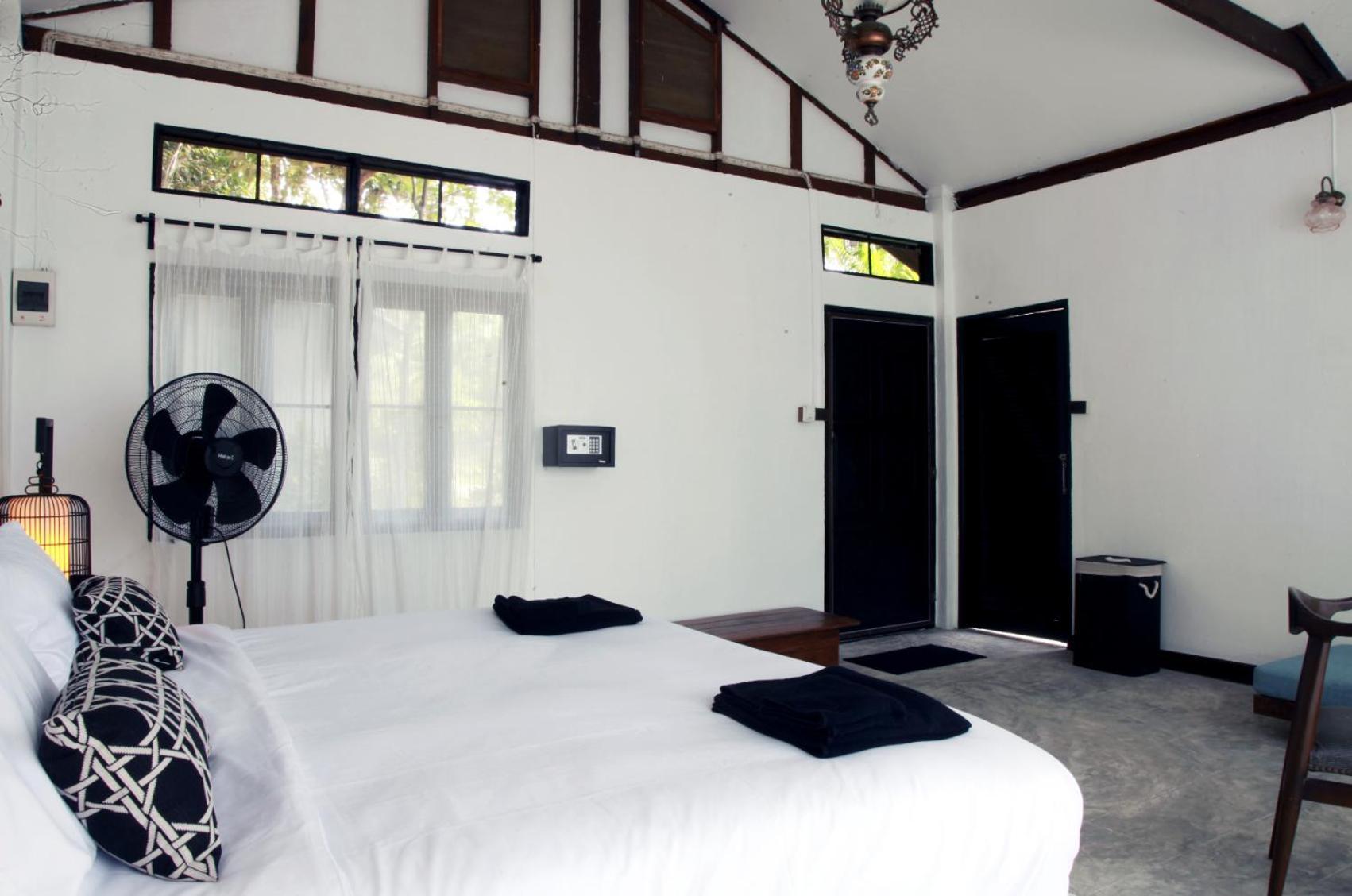 Barefoot Project Formerly Baan Klong Kleng Koh Phayam Εξωτερικό φωτογραφία