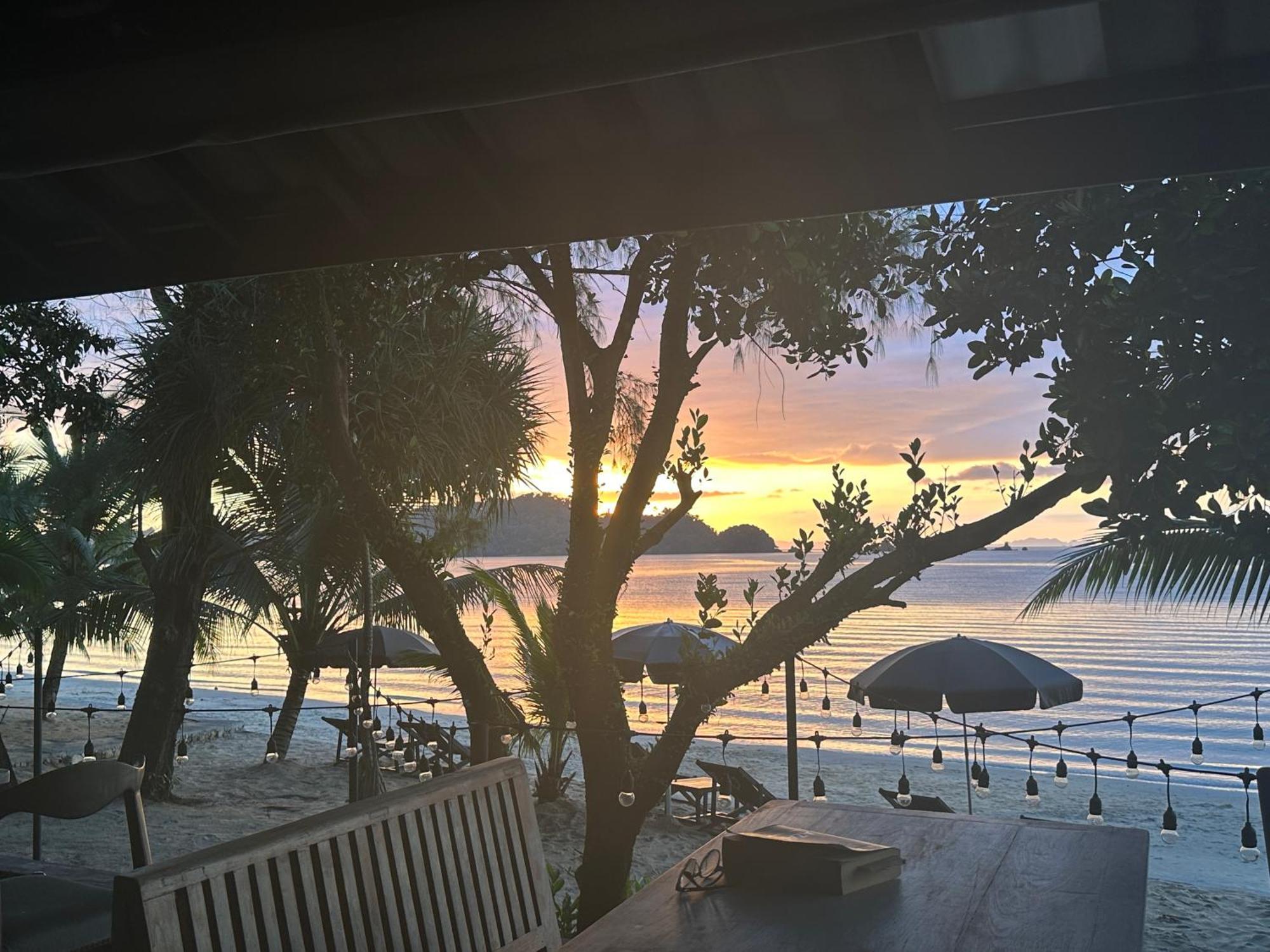 Barefoot Project Formerly Baan Klong Kleng Koh Phayam Εξωτερικό φωτογραφία