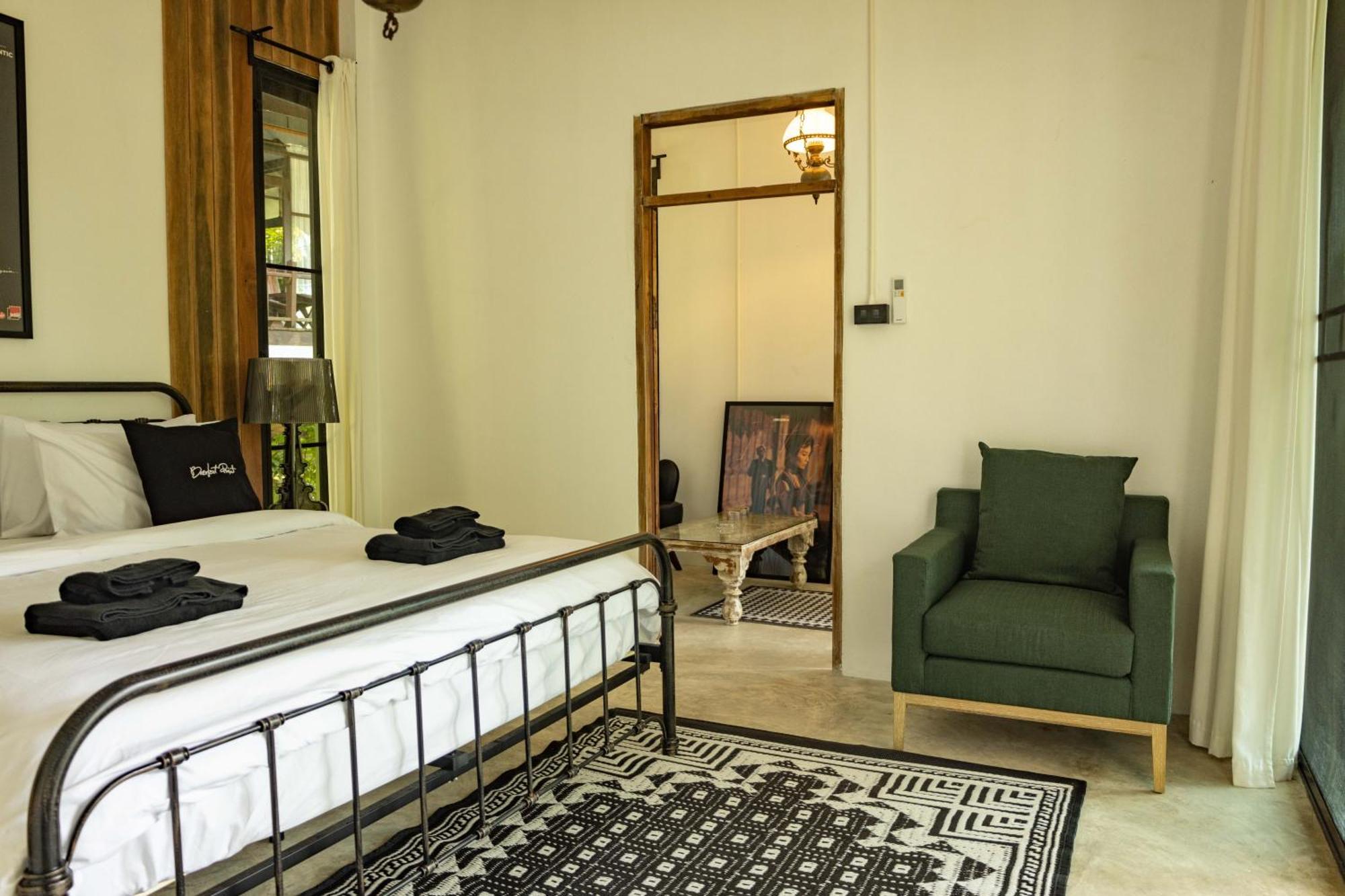 Barefoot Project Formerly Baan Klong Kleng Koh Phayam Εξωτερικό φωτογραφία